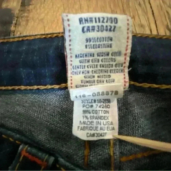 True Religion Lizzy Dark Wash Cropped Jeans Size 26 - Picture 8 of 12